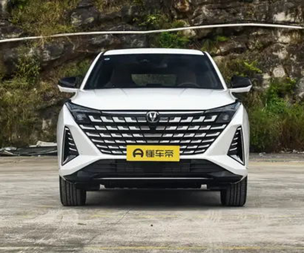 Changan UNl-Z 2024 Blue whale iDD 125km leading type